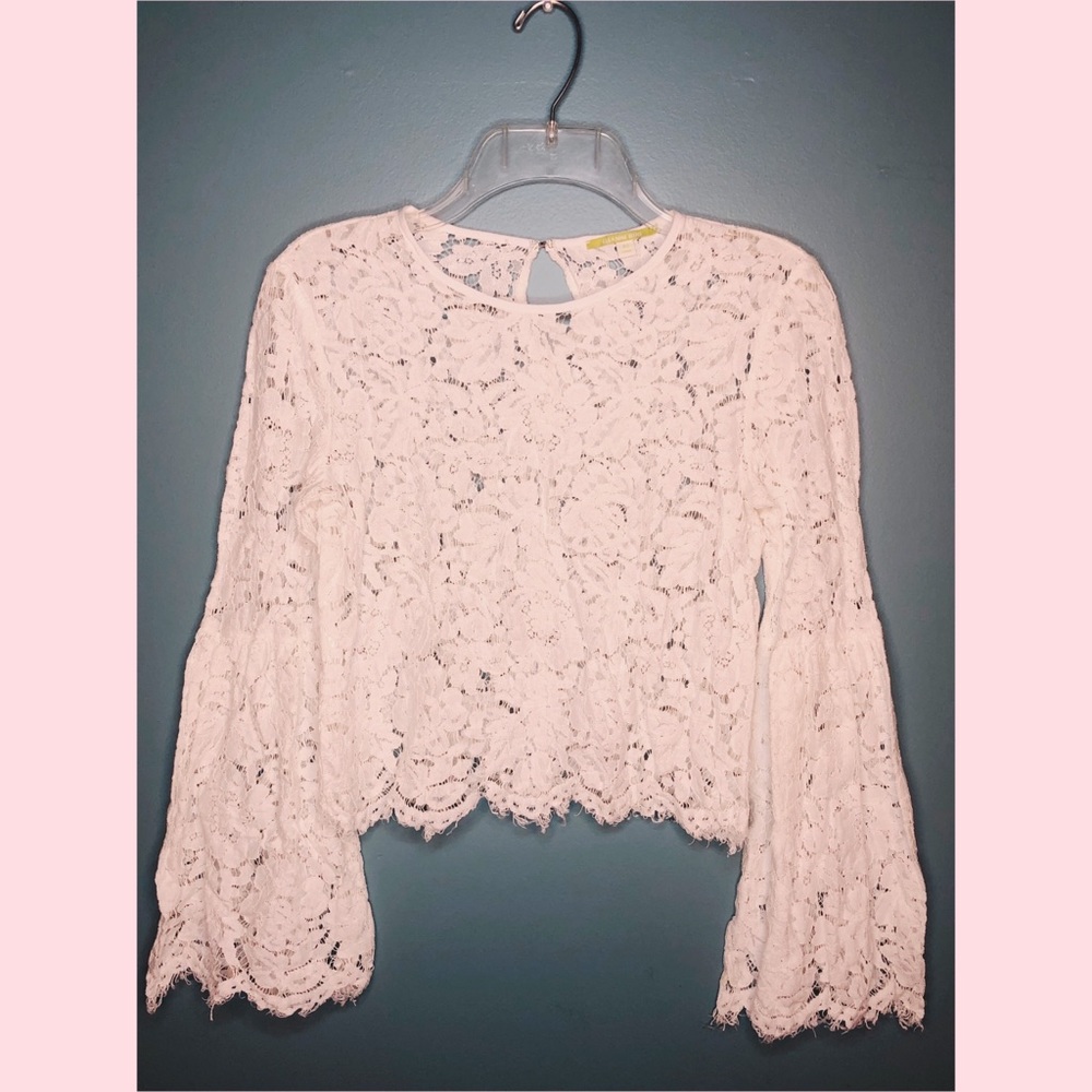 Gianni Bini White Lace Crop Blouse